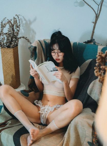 迪拜的女孩在线_超清电影免费在线